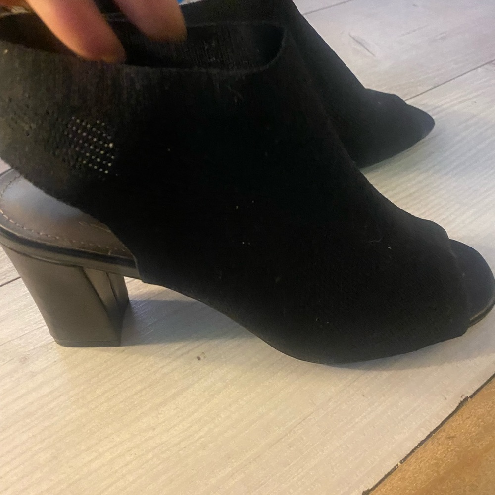 Sandals - Picture 3 of 7